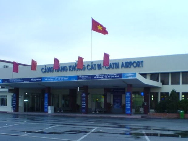 Domestic flights are delayed at Cat Bi airport. (Photo:SGGP)